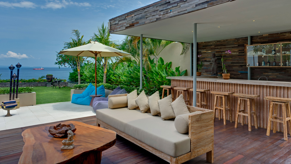 Villa Asada - Poolside bar and lounge